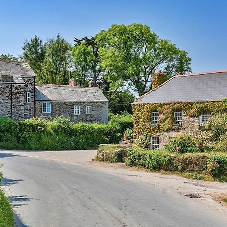 Finest Retreats - Forge Cottage Padstow Bagian luar foto